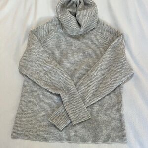 Quince Light Gray Turtleneck Sweater